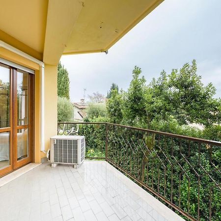 Residenza Al Vittoriale - By Host4U Apartment Gardone Riviera Exterior photo